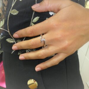 Solitario de Oro blanco con Diamante