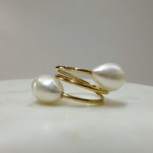 Anillo Oro Espiral con Perlas