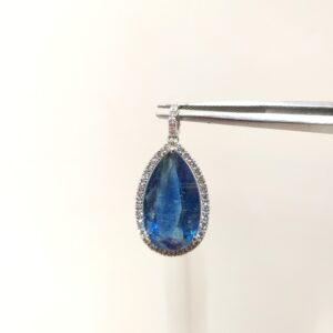 Colgante Oro blanco con Cianita y Diamantes